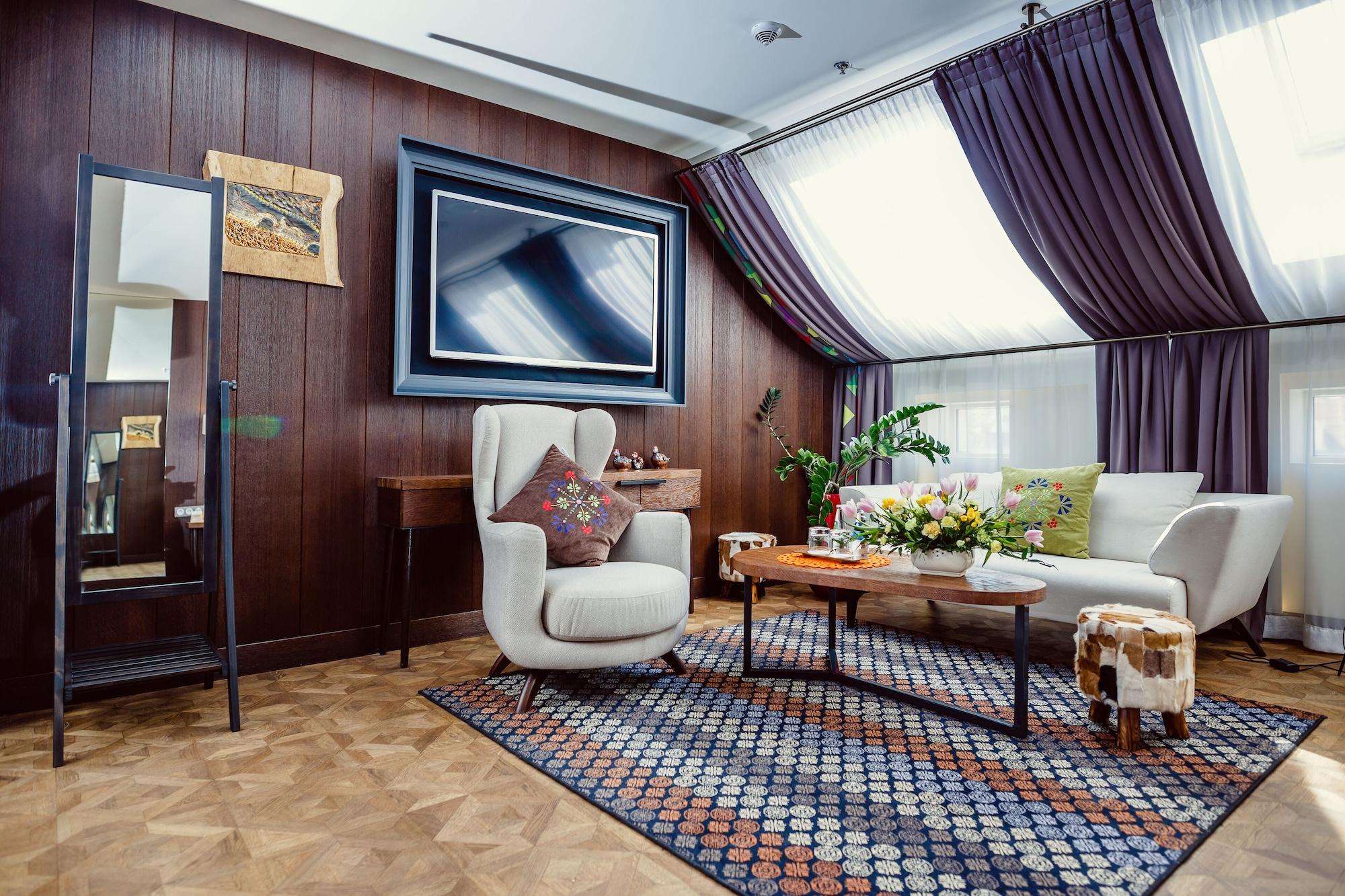 Hotel Bristol Tradition And Luxury Rzeszów Exterior foto A living room