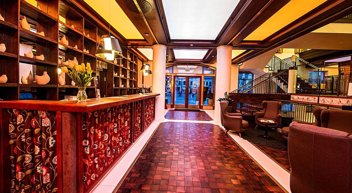 Hotel Bristol Tradition And Luxury Rzeszów Exterior foto The lobby of the hotel
