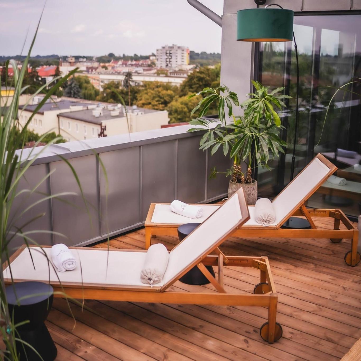 Hotel Bristol Tradition And Luxury Rzeszów Exterior foto The rooftop terrace