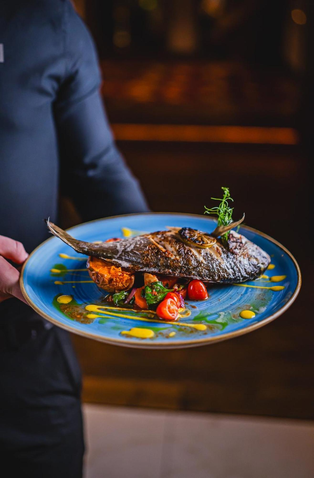 Hotel Bristol Tradition And Luxury Rzeszów Exterior foto A prepared fish